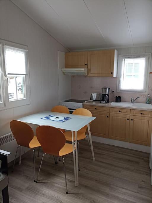 Chalet 4 Personnes Au Calme Lägenhet Sulniac Exteriör bild